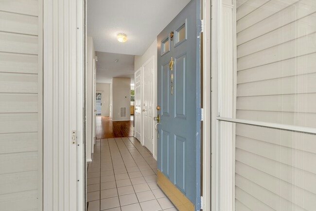 Building Photo - 17 Wildflower Ln