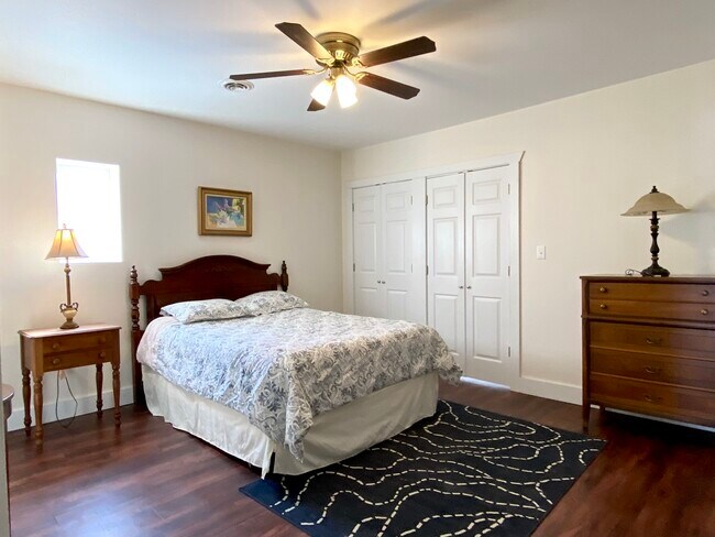 First Bedroom with Mounted Flatscreen - 125 Water St