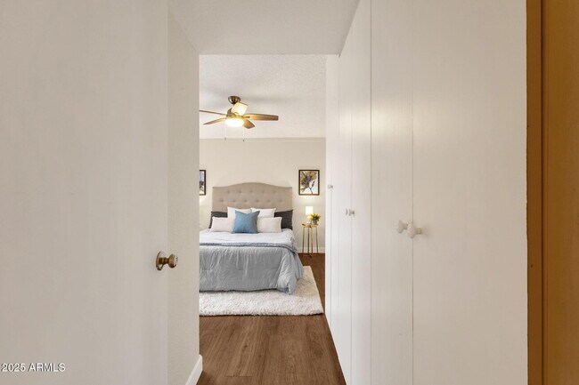 Building Photo - 16819 E Gunsight Dr