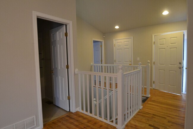 Building Photo - 3 bed, 2 bath with A/C in Fountain Mesa Heights - Available Now! MileStone Real Estate Services