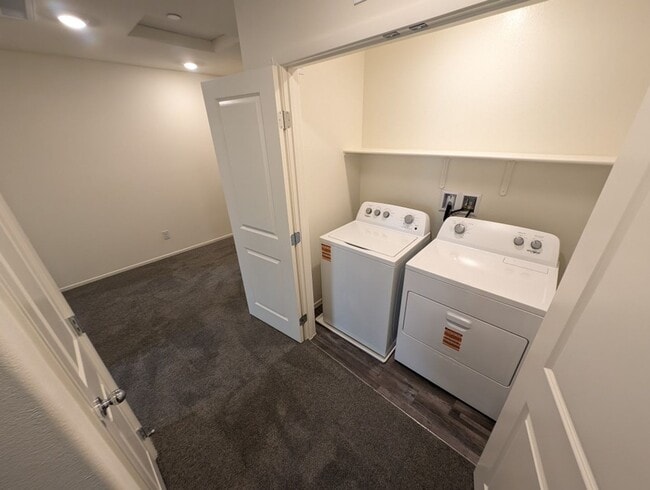 Building Photo - 4935 Olive Mesa Ave