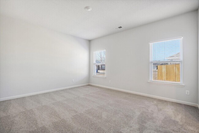 Building Photo - 85 Kipling Dr