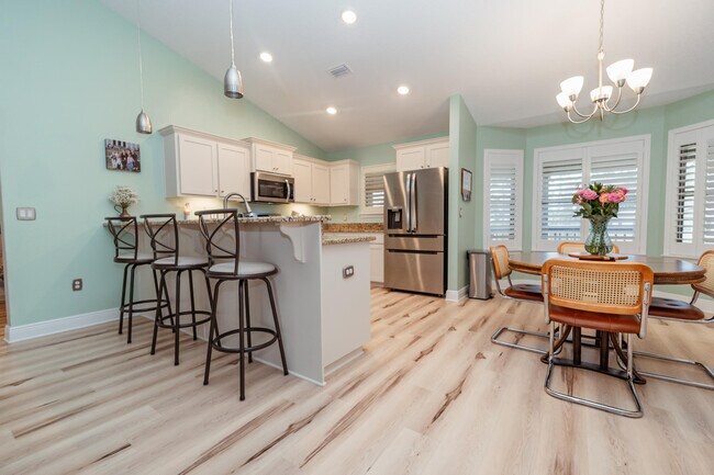 Building Photo - 2200 Jernigan Dr