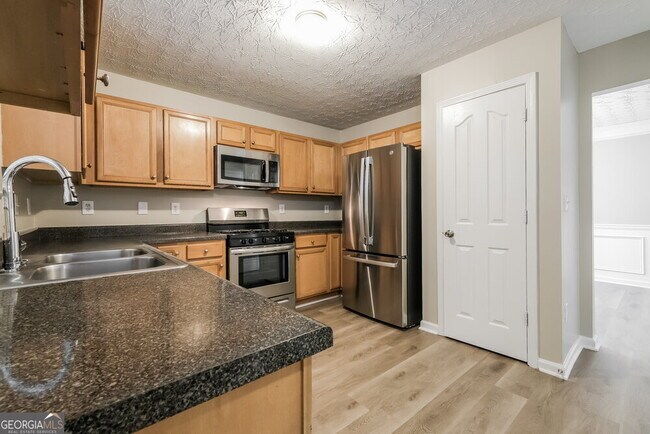Building Photo - 45 Churchill Park Dr