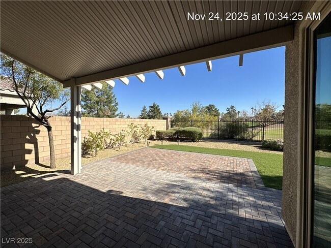 Building Photo - 1000 Via Stellato St