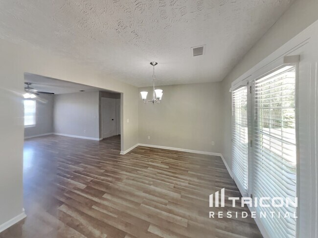 Building Photo - 1513 Destiny Dr