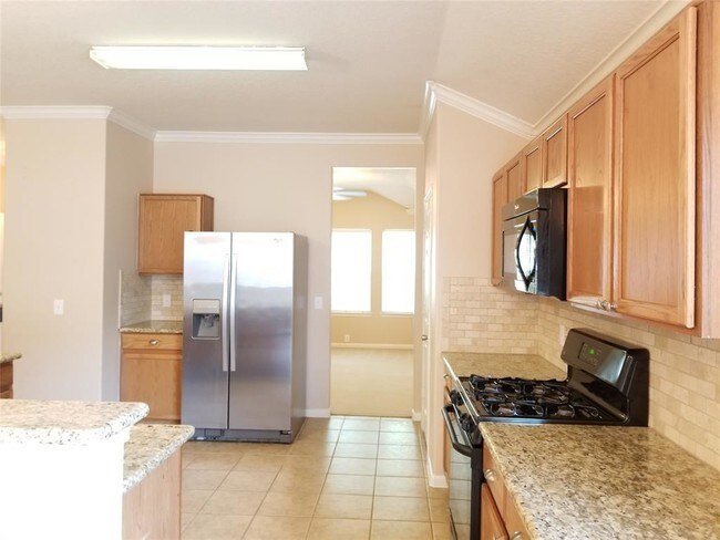 Building Photo - 2811 Foster Hill Dr