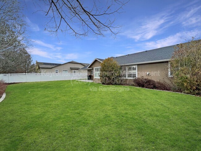 Building Photo - 2403 E Indian Creek Dr