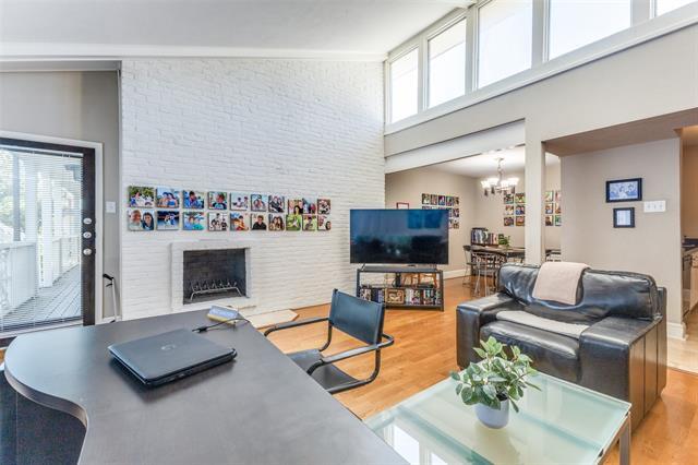 Building Photo - 5908 Sandhurst Ln