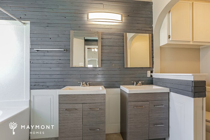 Building Photo - 31 Hickory Ridge