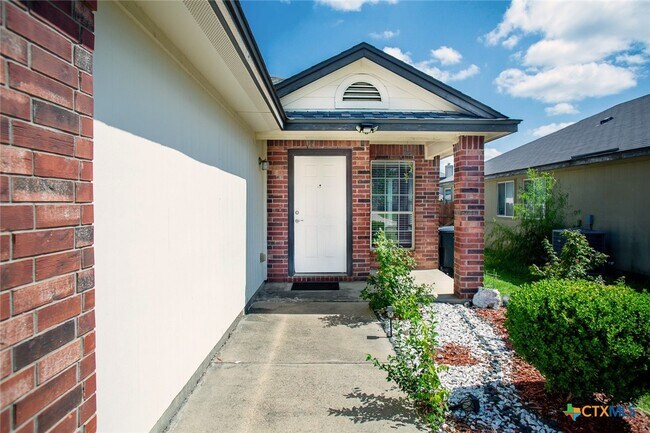 Primary Photo - 5515 Lions Gate Ln
