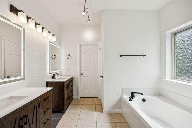 Building Photo - 6405 Eaglestone Dr