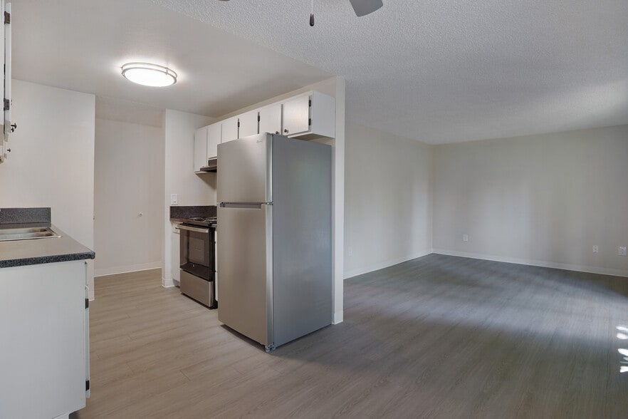 MK 6 - interior 6 - Maple Knoll Apartments
