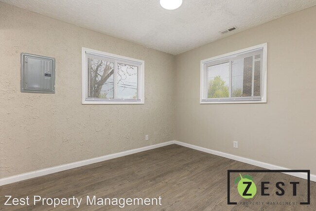 Building Photo - 1 br, 1 bath Apartment - 564 - 566 Marquet...