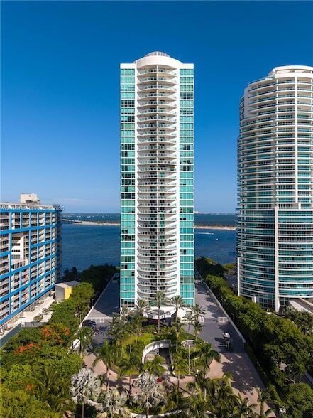 Building Photo - 2101 Brickell Ave