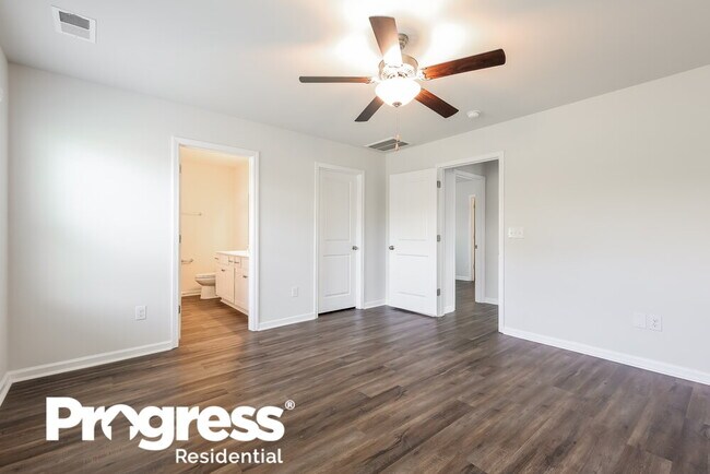 Building Photo - 851 S 851