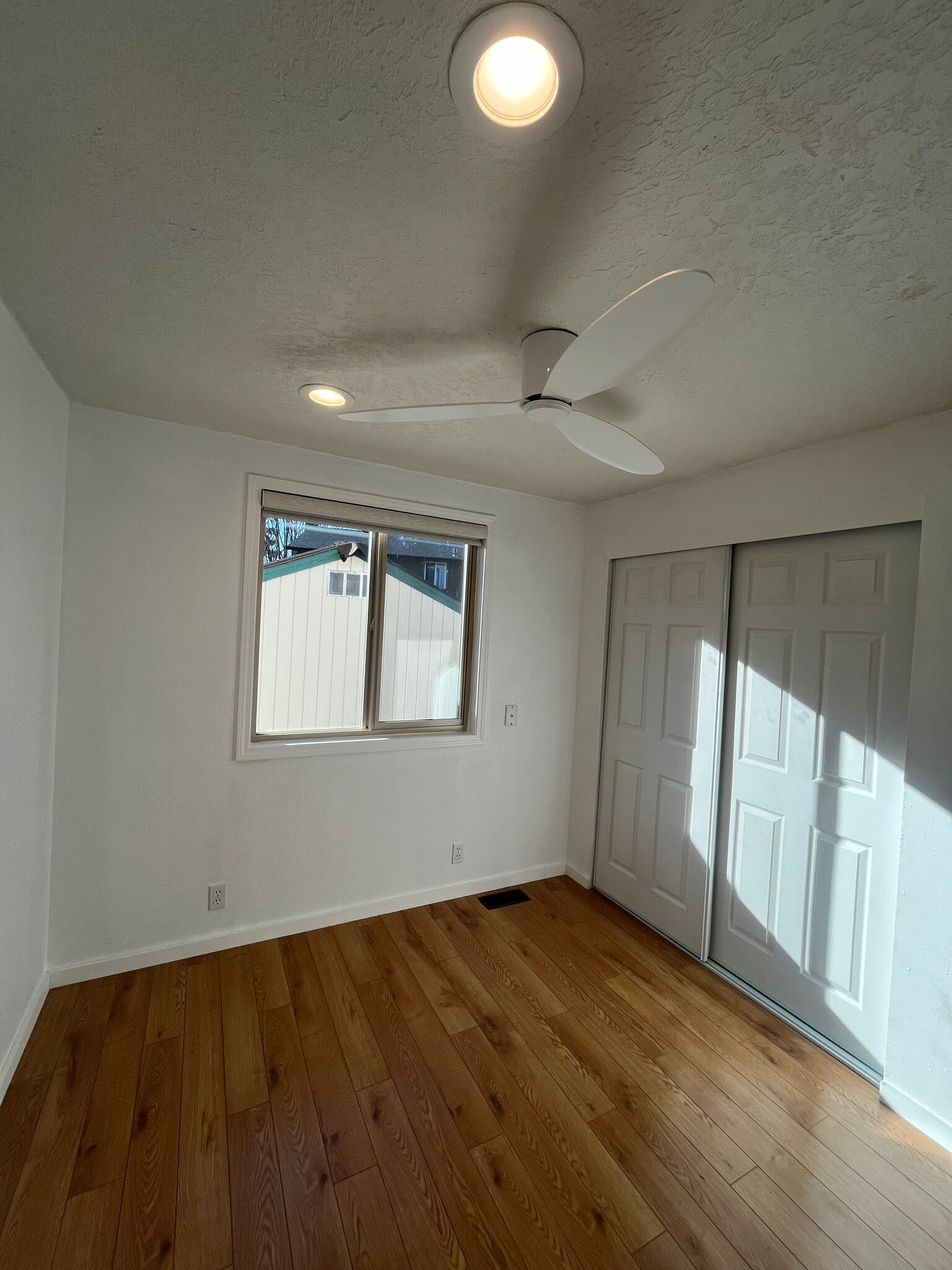 Building Photo - 1437 SW 13th Pl