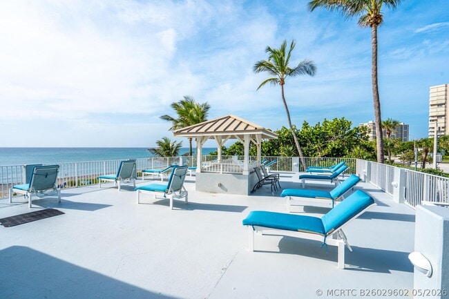 Building Photo - 4750 S Ocean Blvd
