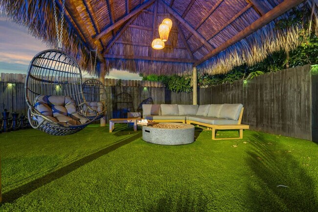 Building Photo - 18715 NW 10th Ct