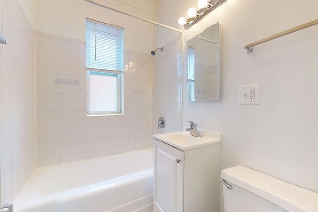 Floorplan - 918 E. Hyde Park Boulevard