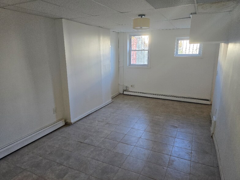 Building Photo - 171 Cambridge Ave