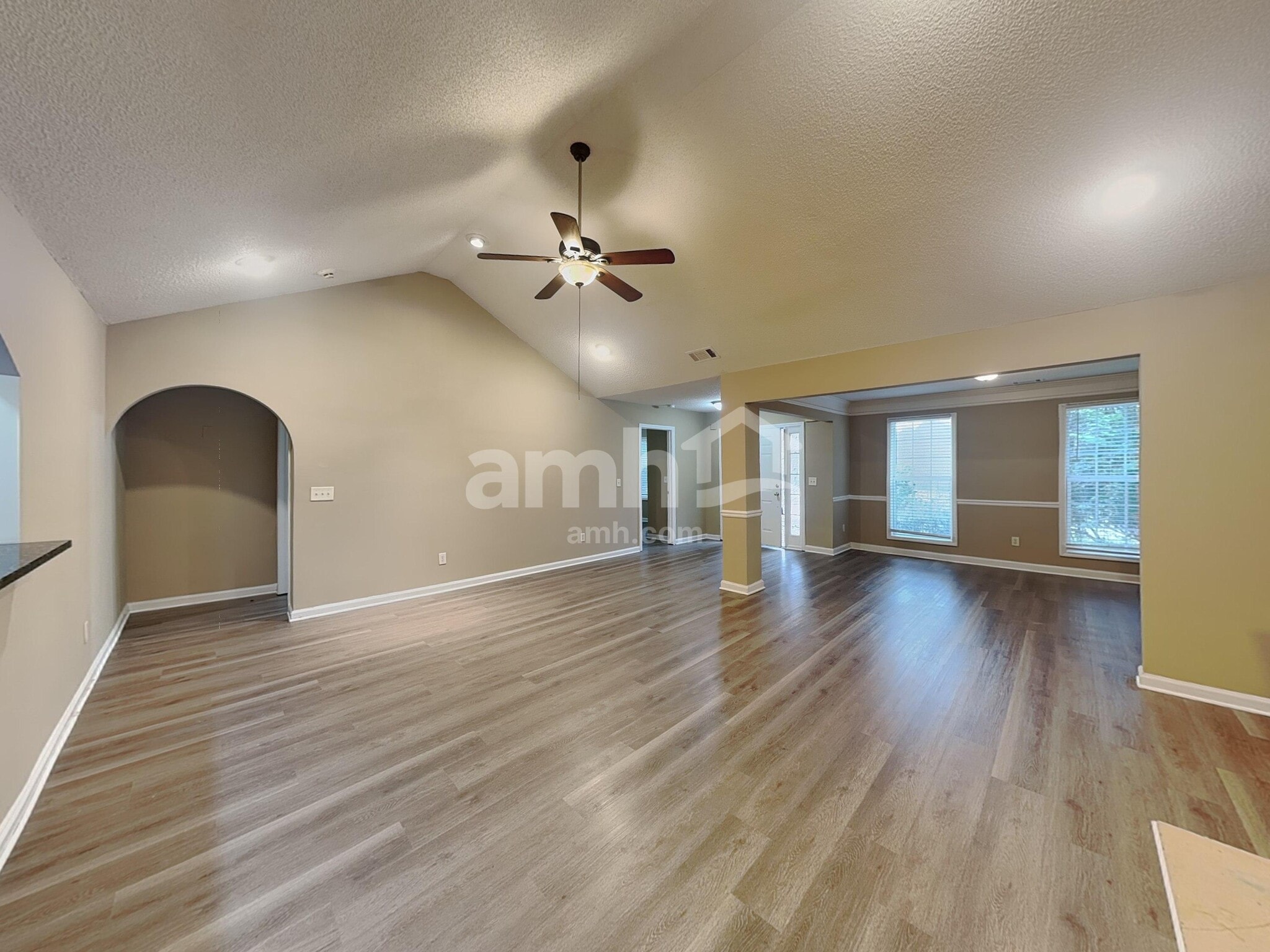 Building Photo - 2075 Reserve Pky