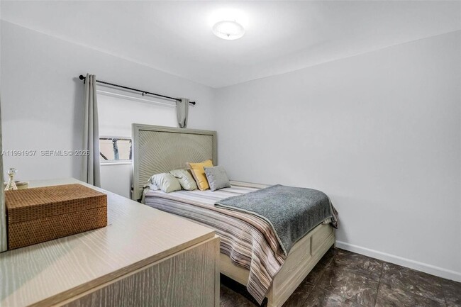 Building Photo - 7211 NW 76th St