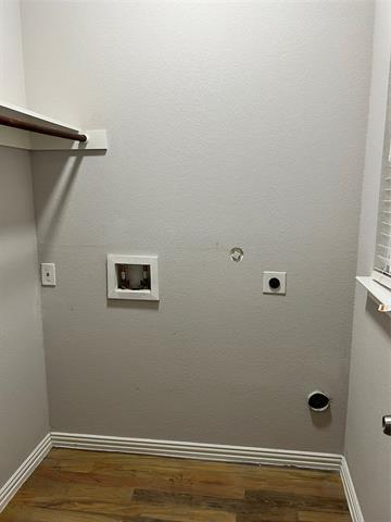 Building Photo - 319 W Page Ave