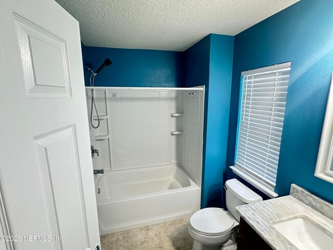 Building Photo - 4163 Highwood Dr