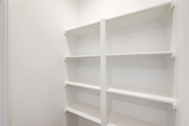 Building Photo - 17914 Becker Lndg Dr