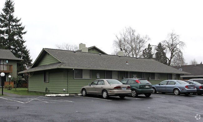 Building Photo - Quailwood Apartments