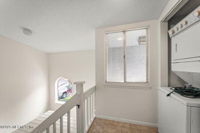 Building Photo - 3270 Ricky Dr