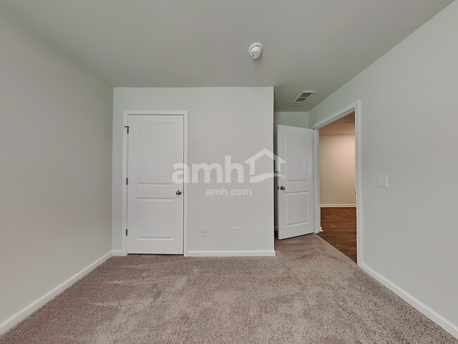 Building Photo - 118 Tobago Cir