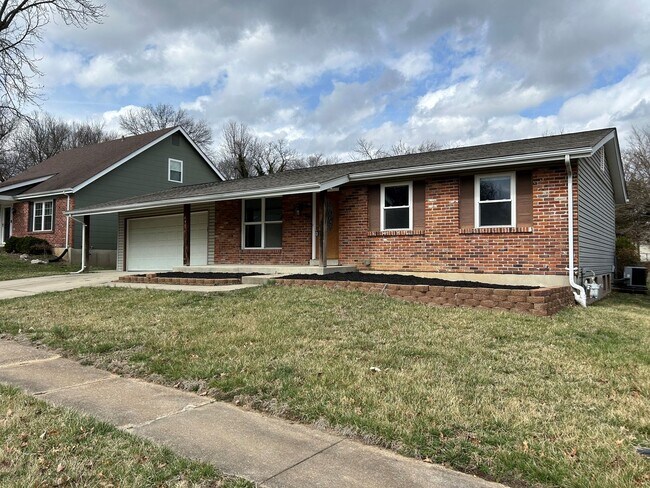 Building Photo - 691 WALNUT POINT DRIVE | BALLWIN 63021