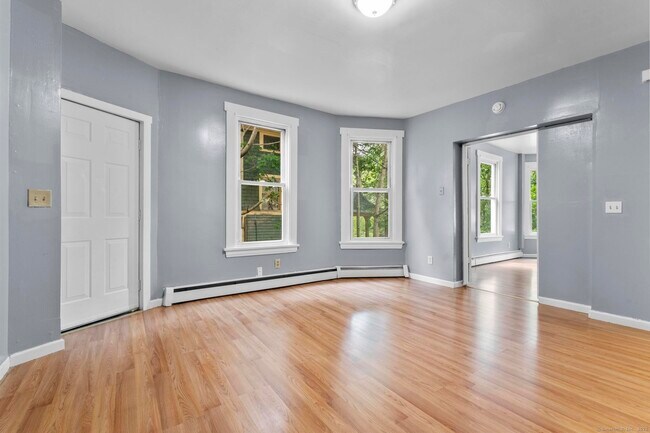 Building Photo - 22 Wyman St