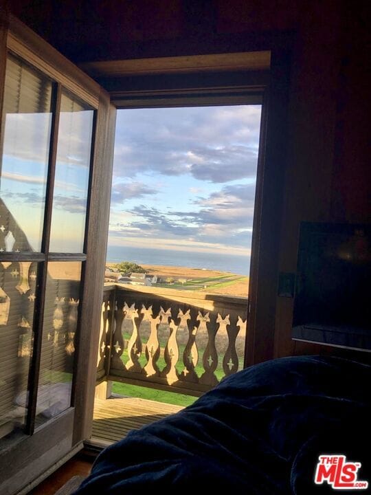 Building Photo - 45340 Little Lake St