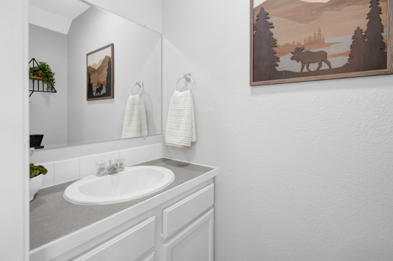 Building Photo - 381 Buffalo Dr