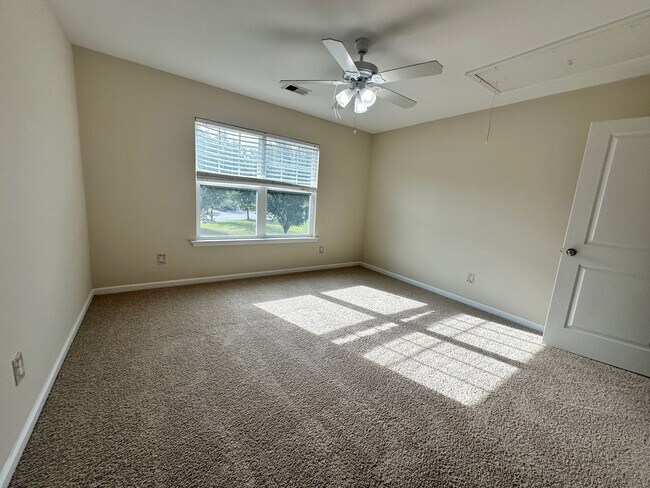 Building Photo - 840 Parnell Ct