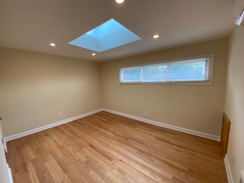 Building Photo - 1205 N Harlem Ave