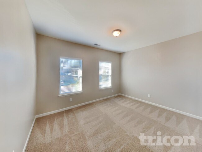 Building Photo - 3726 Pelham Wood Dr