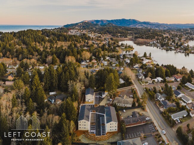 Building Photo - 3031 NE West Devils Lake Rd