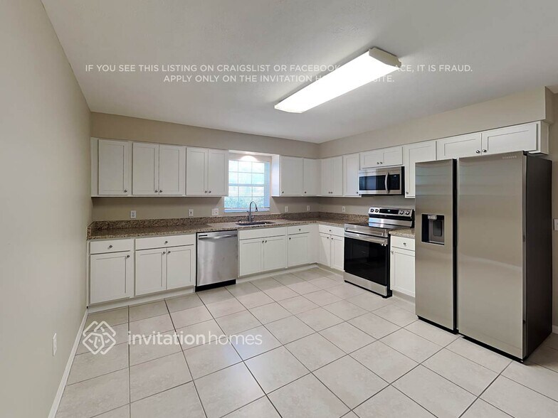 Building Photo - 36636 Francis Dr