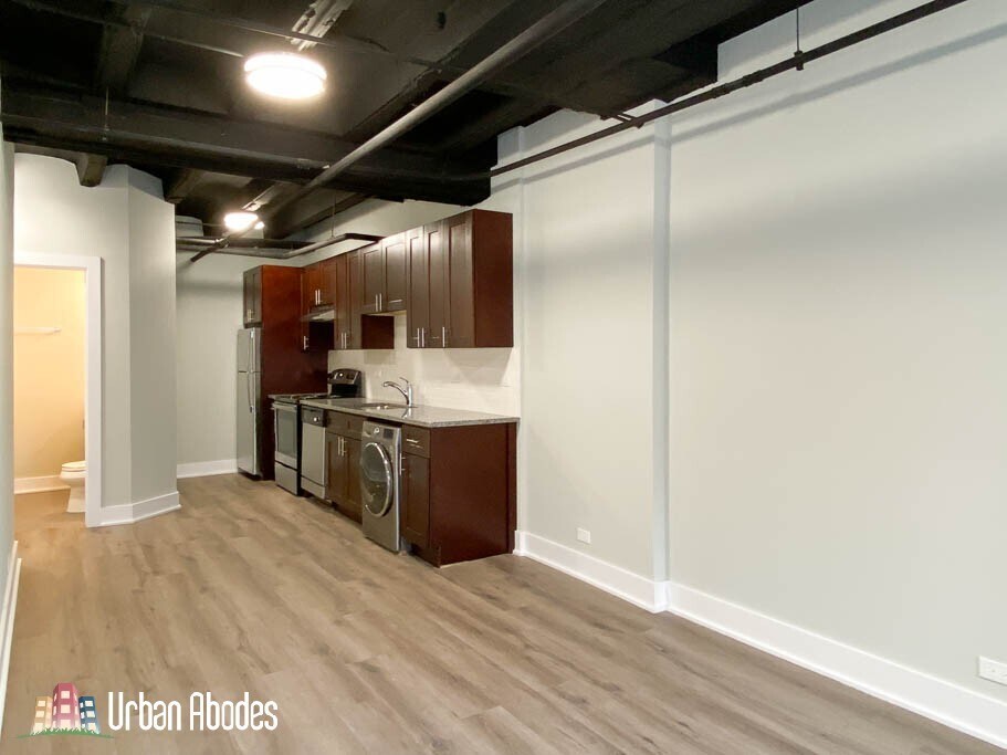 Building Photo - 727 Saint Johns Ave