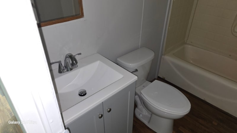 Building Photo - 906 FM247