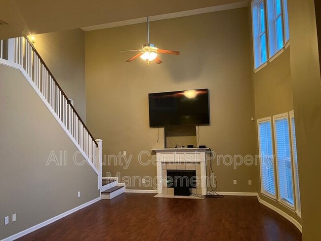 Building Photo - 8038 Mary Alice Way