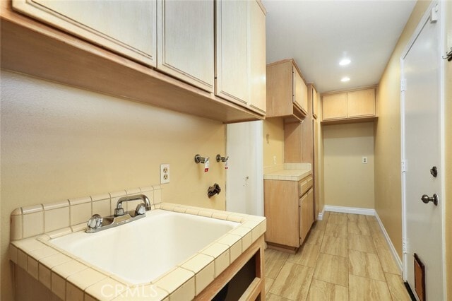 Building Photo - 9513 Sunflower St