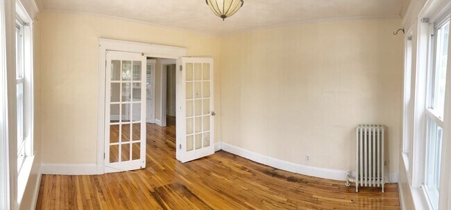 Building Photo - 265 Hyde Park Ave