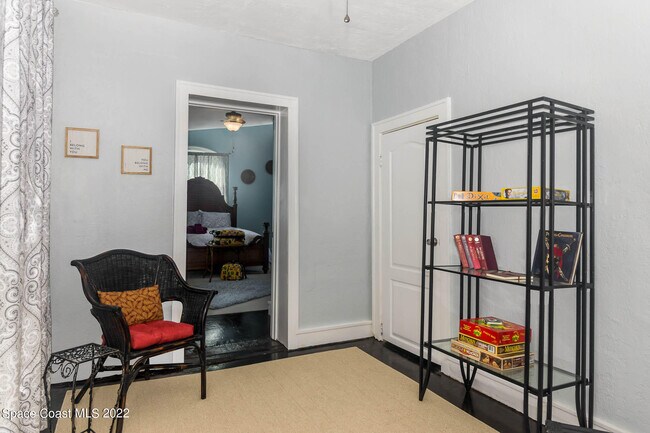 Building Photo - 27 E Ave A