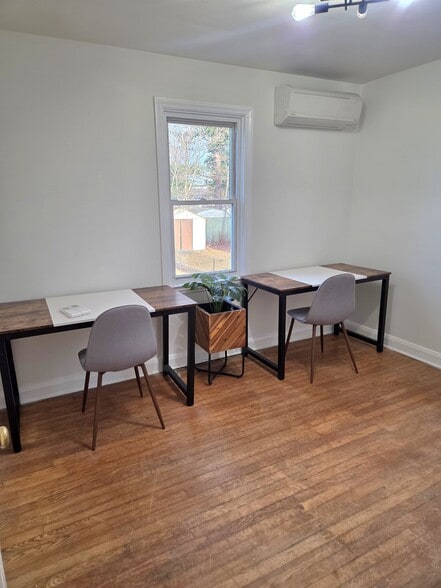 Bedroom 2 - 1130 Stephen Dr