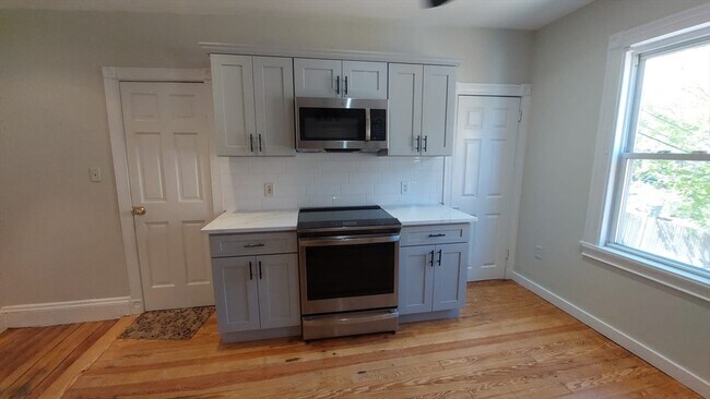 Building Photo - 9 Woodville Park